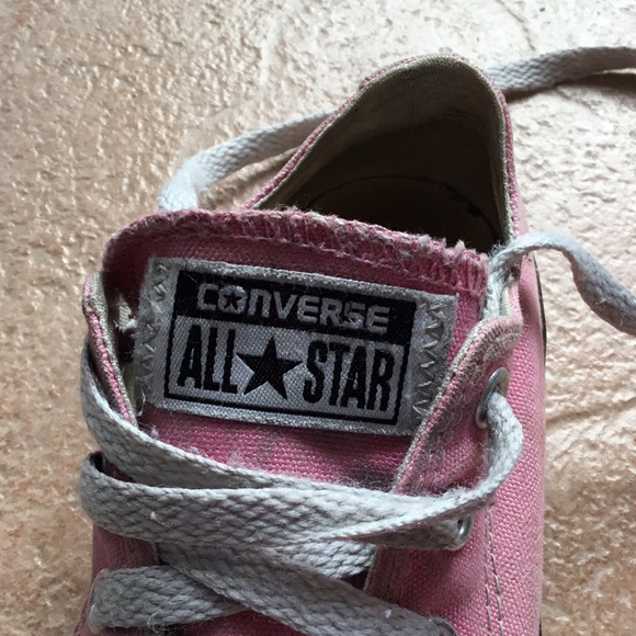 Light pink converse big girl size 13 - Picture 2 of 5